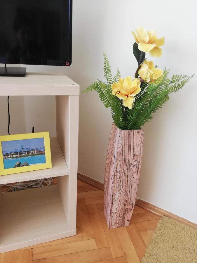 Newisland Family Apartman Sárvár Kültér fotó